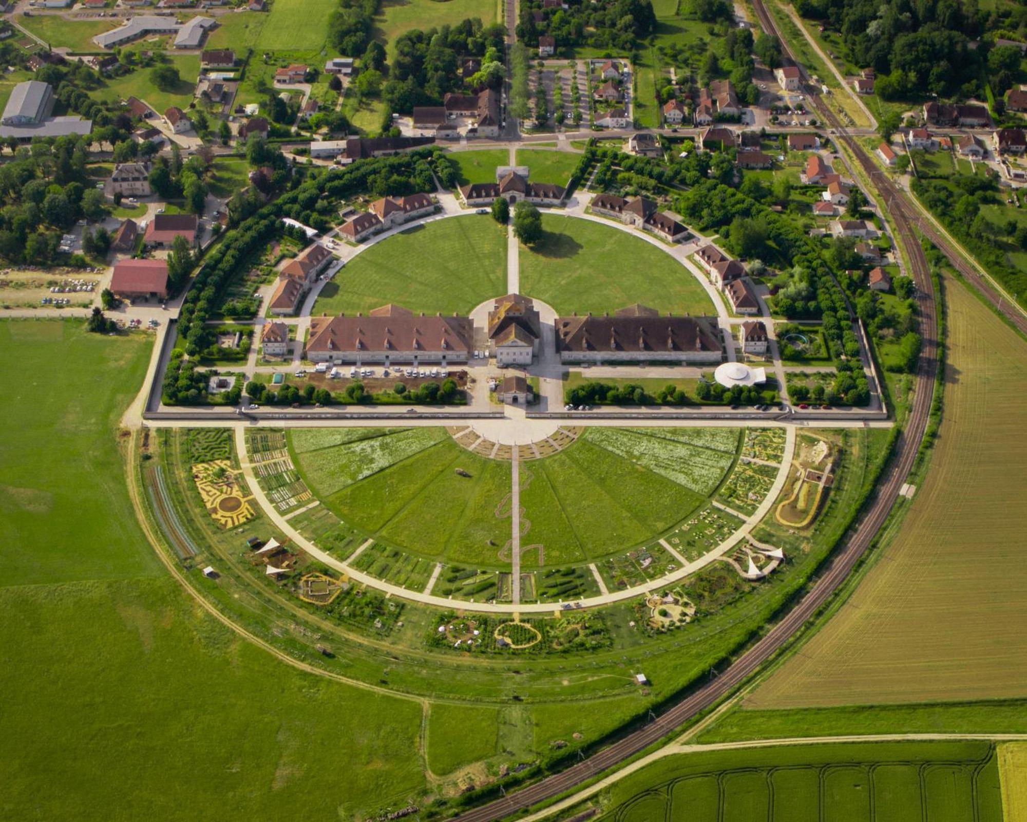 La Saline Royale Hotel Arc-et-Senans Exterior photo